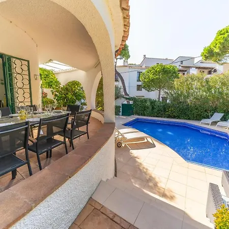 Anais Villa L'Escala
